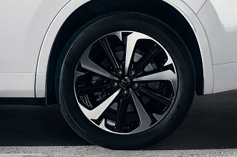 STYLISH ALLOY WHEELS